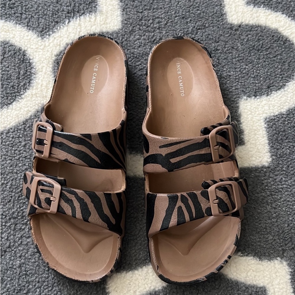 Vince Camuto slide sandals Size 7
